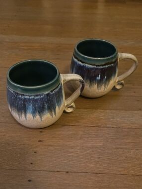 Meritage Lexington Stoneware w/glaze Finish 20oz Mugs - Set of 2